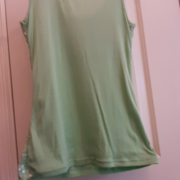 Old Navy Soft Jade-Light Green sequin tank top size Medium - Picture 4 of 7